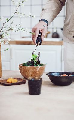 Anytongs lifestyle — kitchen setting