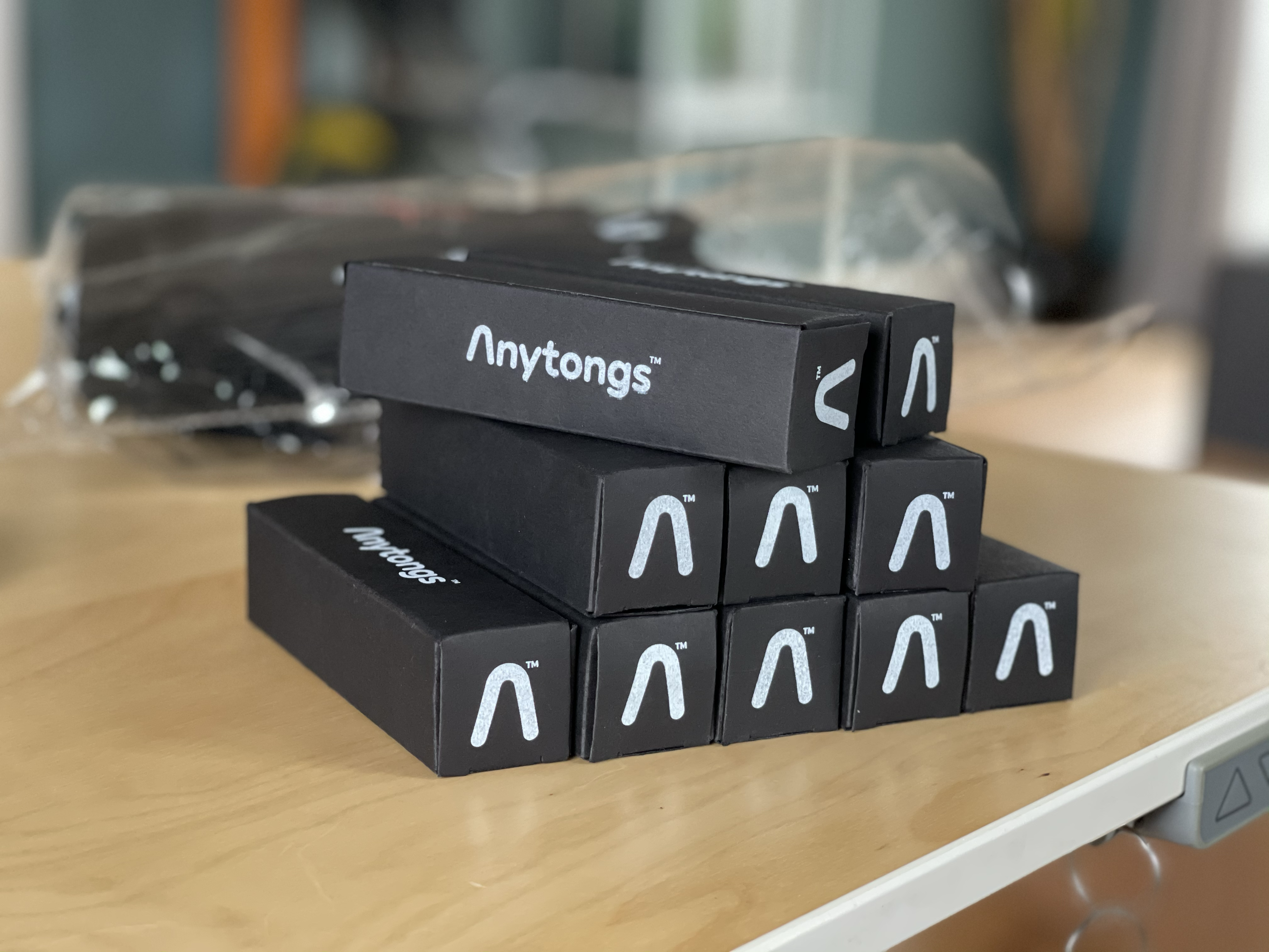 Anytongs — eco-friendly Kraft packaging